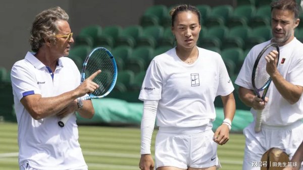 嘉多网 随着郑钦文再次惨遭温网一轮游，最懊悔的当属教练罗伊格莫属！